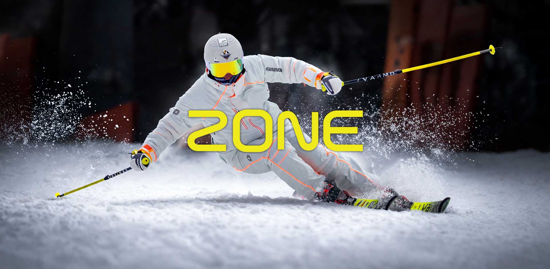 ZONE『滑りを魅せる』をテーマに設計されたONYONEチーム技術選着用モデル。滑走時の動きを強調する肘部分のプリントデザインが着用者の滑りを引き立てます。