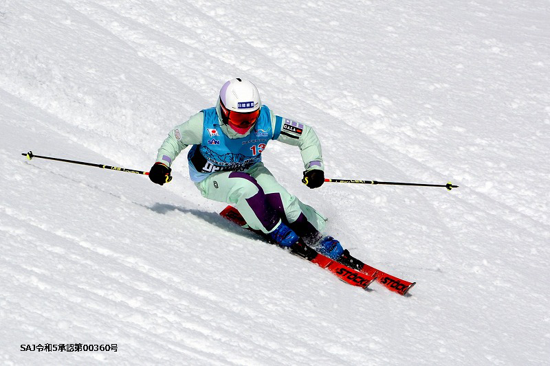 第60回全日本スキー技術選手権大会 オンヨネウェア着用選手写真 | ONYONE