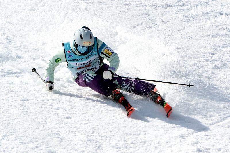 第60回全日本スキー技術選手権大会 オンヨネウェア着用選手写真 | ONYONE