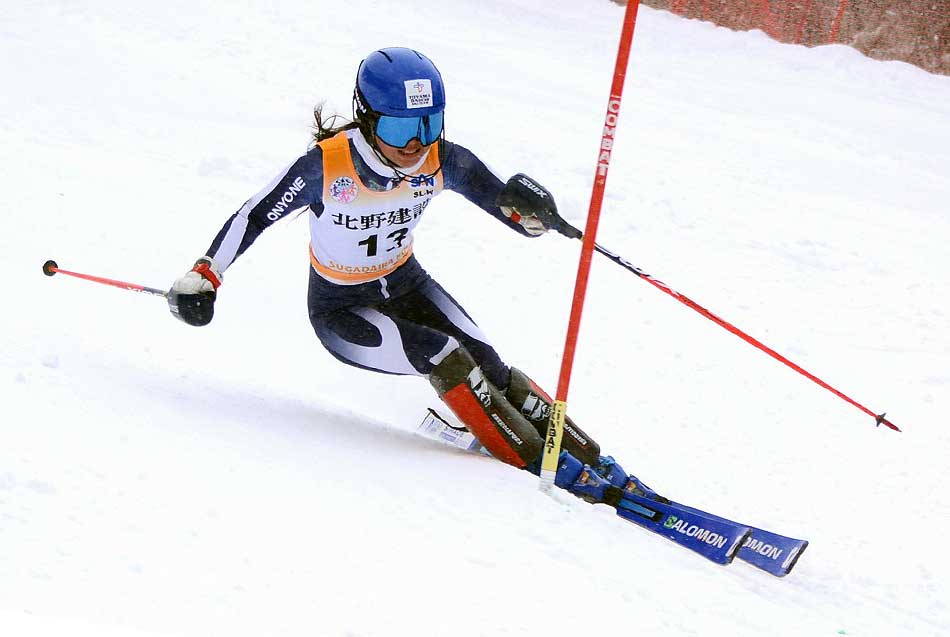 女子回転　2位堺 麻里杏選手（富山第一高校）