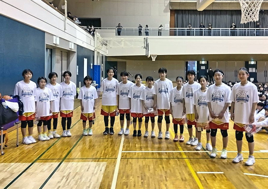 女子優勝：Ｒａｂｂｉｔｓ　ＮＹ（長野県）