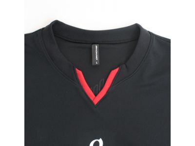 汗の溜まりやすい首の付け根の通気性を高めます。オンヨネアンダーとマッチングすることにより、より効果を高めます。