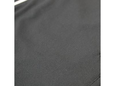 ＢＯＤＹ素材はフラットでサラサラしており、ジャージっぽくない着用感が特徴です。また、防汚加工を施しており、汚れが付いても洗濯で落ちやすい仕様になっております。