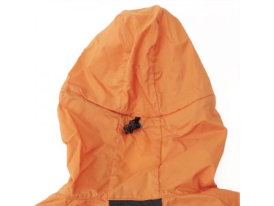 ドローコード+ストッパーで悪天候時でもしっかりフィットさせる事ができます。