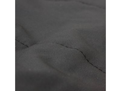 防風・撥水加工を施した、やわらかく、しなやかな素材