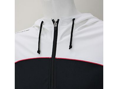 フードの紐とジッパー