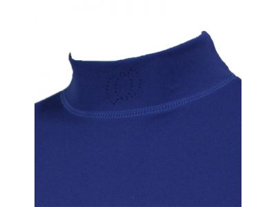 ネックタイプ：ハイネック（高さ4cm）。衿正面にオーバルマーク（パンチング）が入ります。