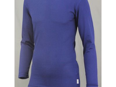 ウエスト部分を絞り込み、裾を広げることでプレー中に裾がズレあがることを防止します。