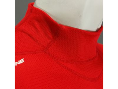 衿脇部分を別パーツにする事で首周りの収縮が容易になり着脱しやすく、首周りの違和感が軽減されます。