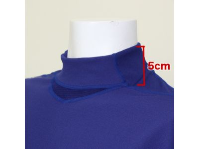 ネックタイプ：ハイネック（高さ5ｃｍ）。