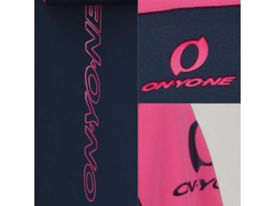 裾はドローコードで調節可能