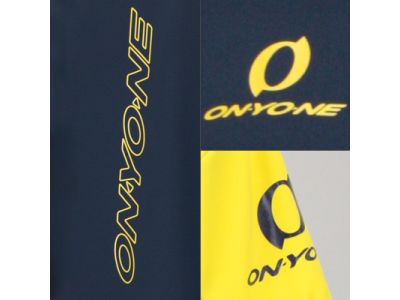 360℃　どこから見てもブランドロゴが見える配置