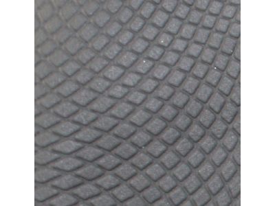 掌側にはしなやかでグリップ力の高い素材を配置し、確かな握りやすさを実現しました。