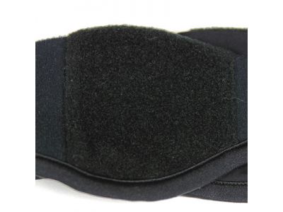 起毛部分の毛足が長く、保温効果の高いフリース素材を配置。