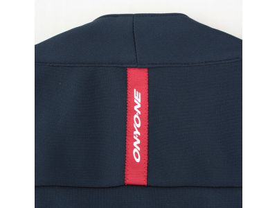 襟後ろワンポイントロゴテープ