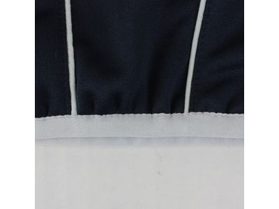 裾トリミングテープ使用。