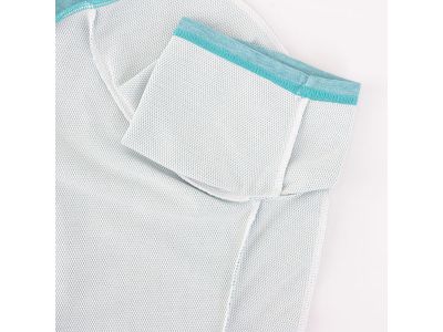 特殊な加工技術でニオイ成分のアンモニアガス、酢酸ガス、イソ吉草酸ガスを分解します。