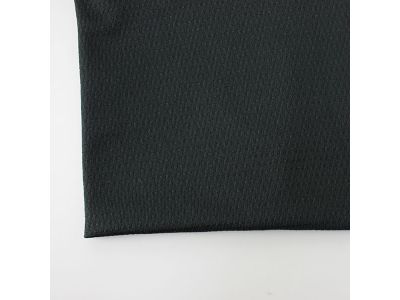 無駄な締め付けを抑えてくれる滑り止めゴムを採用。