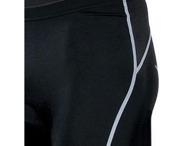 軽量で通気性に優れ、筋肉をサポートしながら動きに自由さを与え、さらに回復力も提供するスポーツ活動に特化して開発された高性能素材。