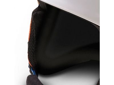 抗菌インナー素材を使用。取り外して洗濯も可能。