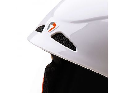 絶え間ない空気循環を作り出し、ヘルメット内を快適に保つベンチレーションホール。