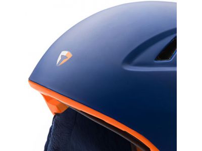 ヘルメット内部のEPSシェル（ポリスチレン）にPCフィルムを融合させることによって、軽量で高強度を実現。