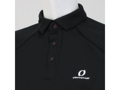 スッキリとさせた衿仕様。