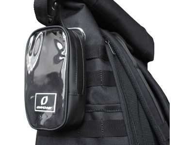 カラビナ付きでリュックやベルトループに取付可能