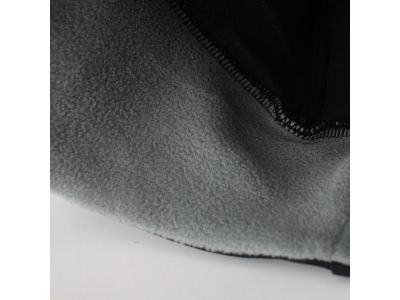 素材の裏側を毛羽立たせ起毛をつくり、その起毛部分に暖かい空気の層ができる事によりあたたくなる素材。