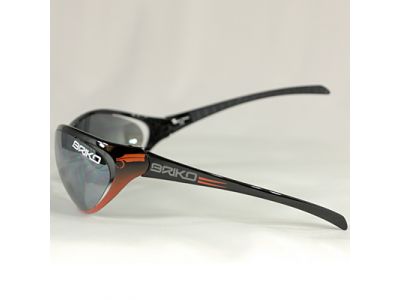 上下８段階に調整可能テンプルアジャスト機能搭載