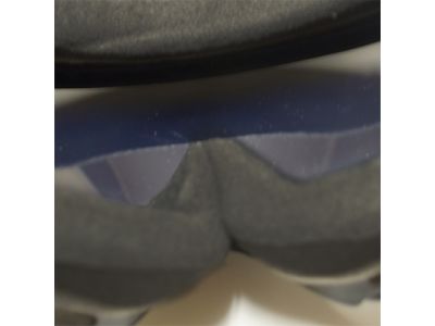 日本人向けにノーズスポンジ部分を高くした特殊形状を採用しています。