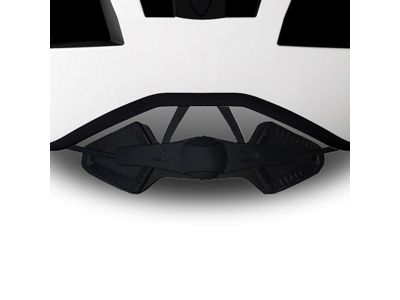 細かい調整が可能で、快適なフィット感を得られるフィットシステム。中央部分のベルトを上下させることでロールフィット自体の位置も設定可能。