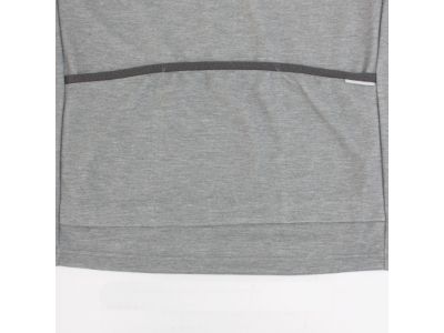 ３バックポケット仕様。走行中の動きや振動でポケットに入れたものが飛び出ないような特殊設計になっています。