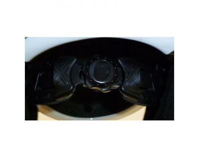 運動中でも簡単にフィッティングを調節することが出来るフィットシステム