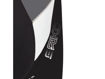 夜間走行時の安全を考慮し、再帰反射ロゴを配置。