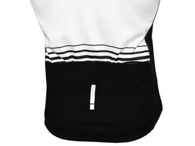 3つのポケットを配置。