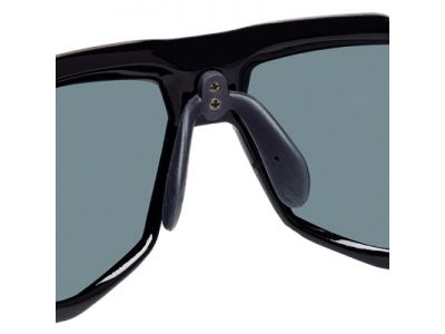 ゴム内にワイヤーが入っている為、自分にあったノーズ角度と高さへ調整可能です。