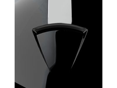 ヘルメット内の空気循環を最大限に高める為に、ベンチレーション形状や位置に研究を重ね、優れた通気性を実現しました。