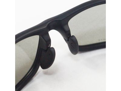 角度調整が可能なノーズアジャスト機能搭載。