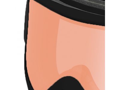 視認性の高いトラマダブルレンズを採用。