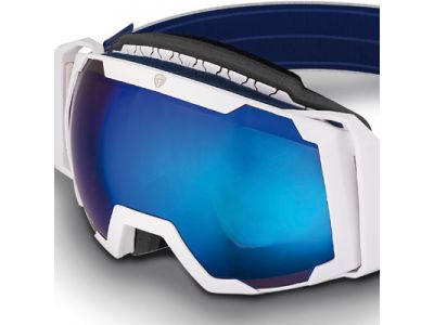 ブルーライトを98.9％カットするNASA（アメリカ航空宇宙局）のテクノロジーを採用したレンズ。紫外線は99.9％遮断します。