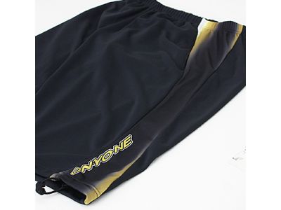 脇の切替にグラフィカルな昇華加工を施しています。