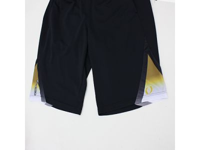 両脇にONYONEロゴプリントが入ります。