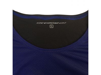 首元にストレスを感じさせない仕様