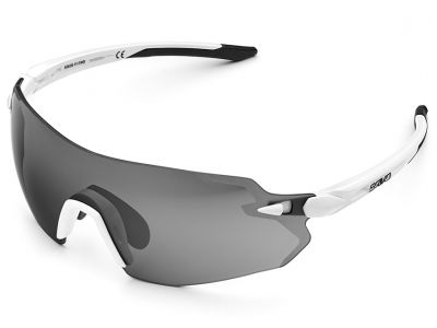 シャイニーホワイト(C36)