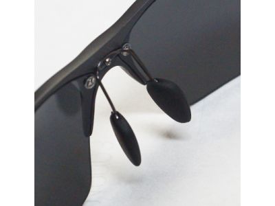 角度調整が可能なノーズアジャスト機能搭載。