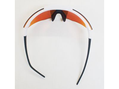 角度調整が可能な滑り止めテンプルエンド。