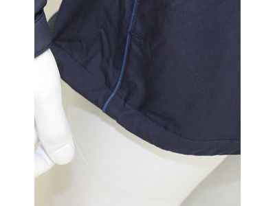 同色系のパイピング加工。