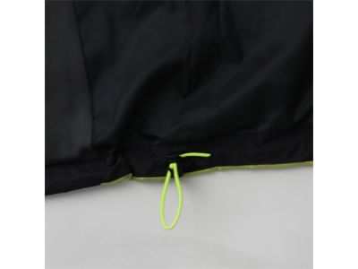 両脇のコードで丈のしぼり調整が可能です。