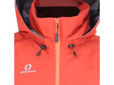 フロントファスナープルはホイッスル機能付き。もしもの時、エマージェンシー用として役立ちます。